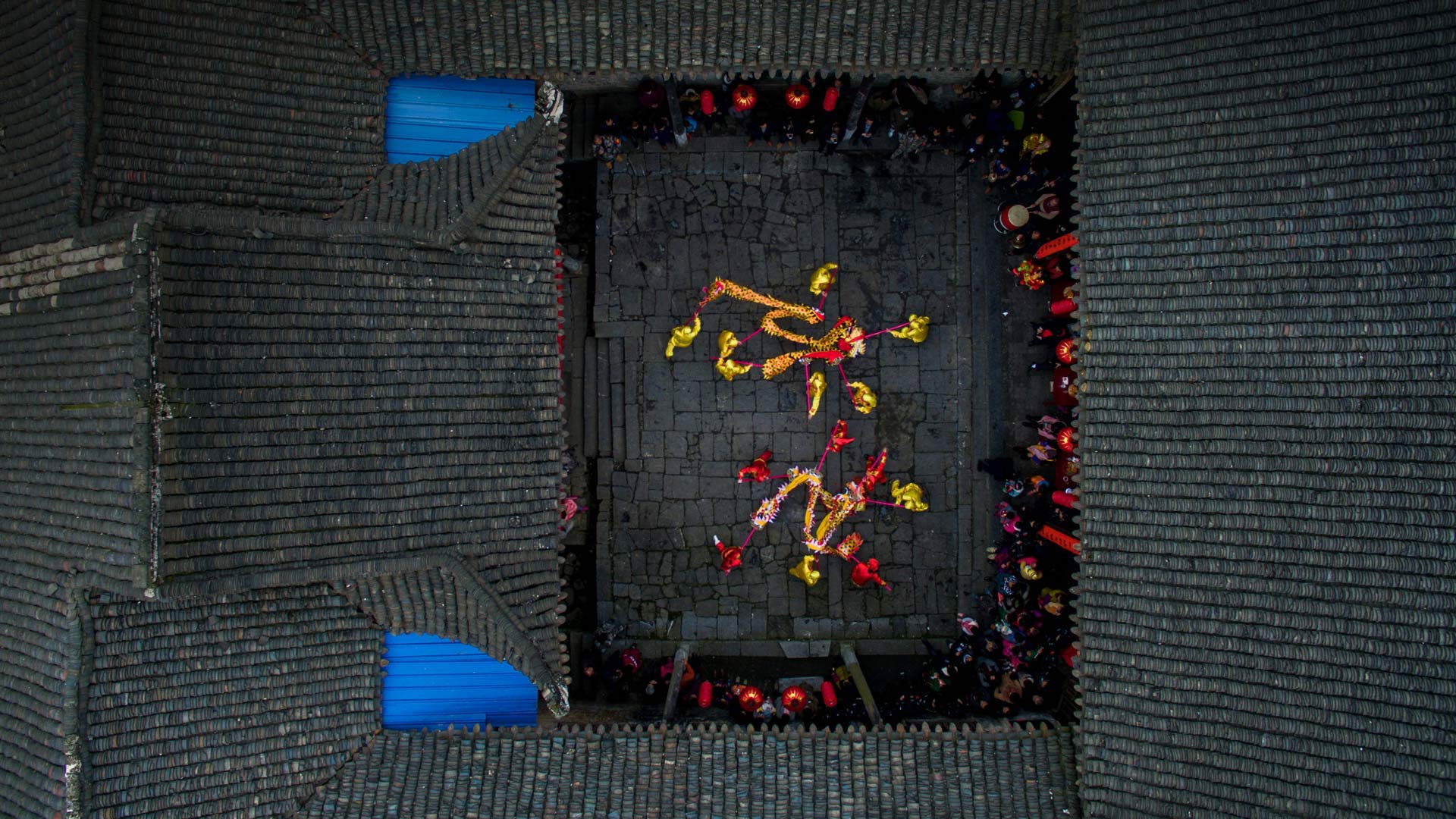 Artists performing the dragon dance in Chenzhou, Hunan Province, China