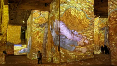 光之采石场的文森特·梵高展览, 莱博德普罗旺斯, 法国